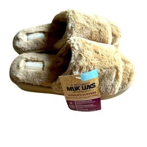 NWT Muk Luks, NWT, Kirstey Comfy Slide Platform Slipper In Irish Cream